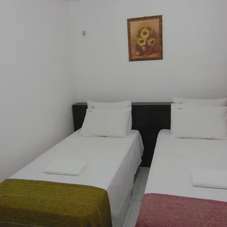 Aldenora Flats Apartamento *